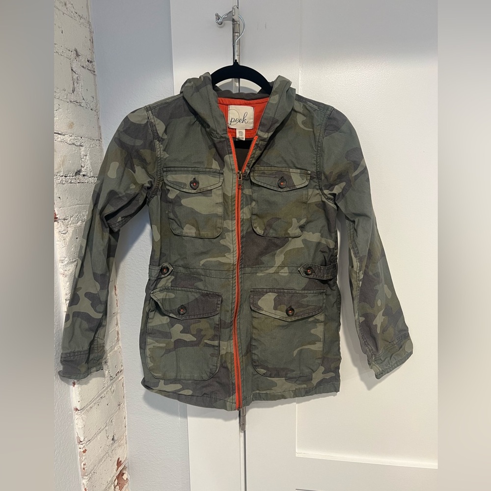 Girls’ Peek 100% cotton camouflage zip up jacket with hood, size 12